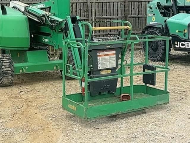 2017 JLG 450AJ-22