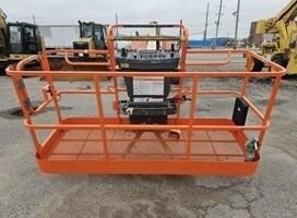 2018 JLG 800S-5