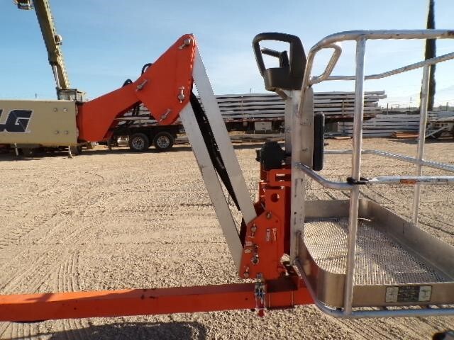 2019 JLG T500J-16