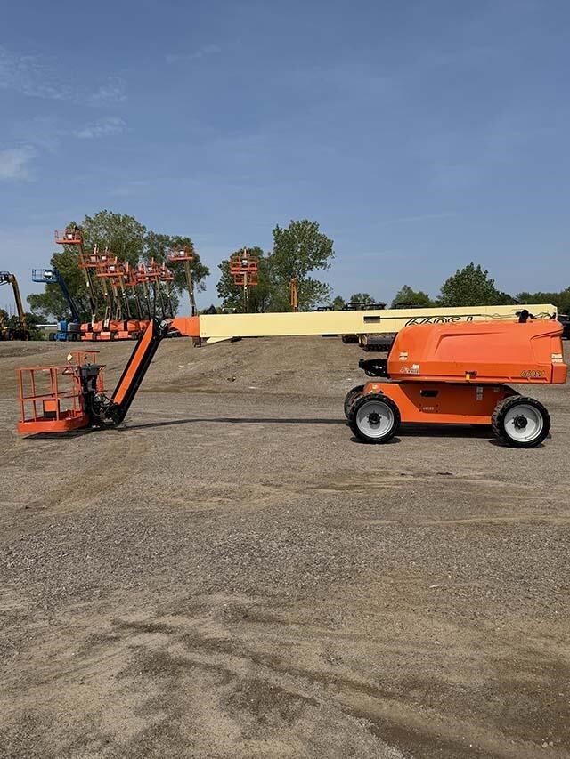 2021 JLG 660SJ