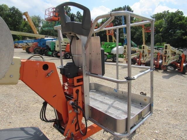 2019 JLG T350-12