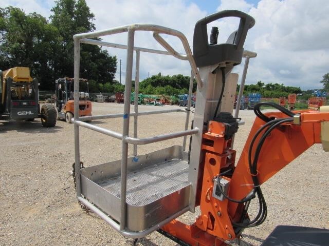 2019 JLG T350-13