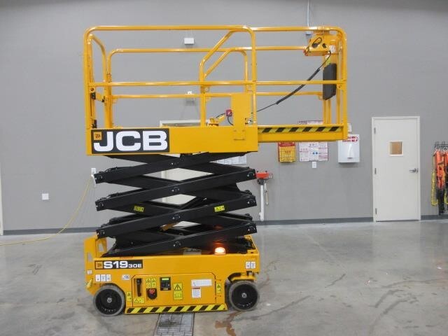 2023 JCB S1930E-22