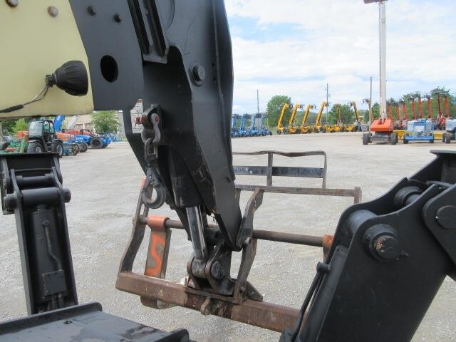 2017 JLG 1055-7