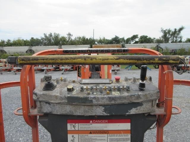2015 JLG E300AJP-6
