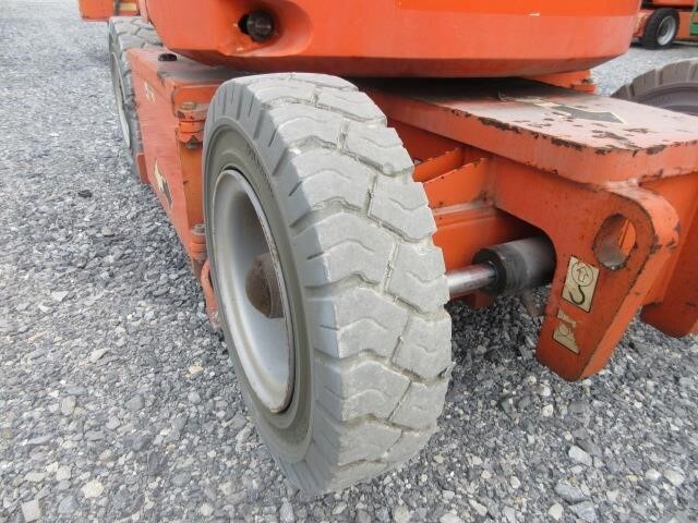 2015 JLG E300AJP-11
