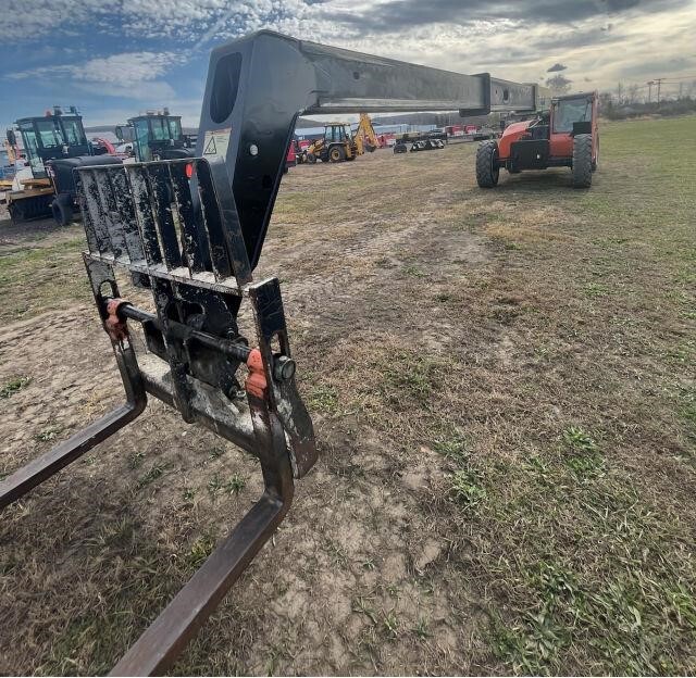 2015 JLG G9-43A-10