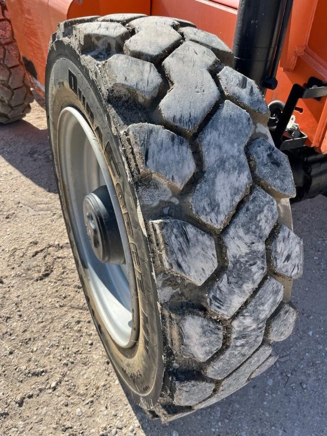 2017 SkyTrak 8042-9