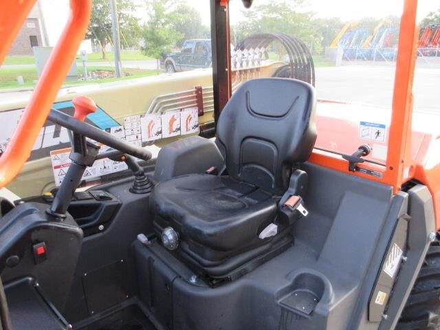 2025 JLG E313-19