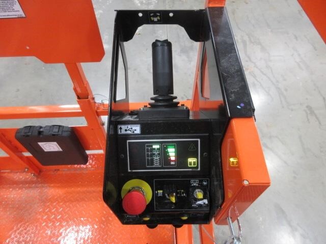 2025 JLG ES4046-15