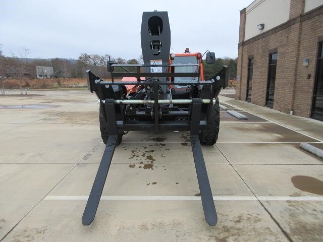 2025 JLG 1055-8