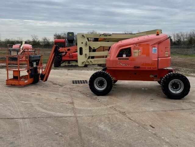 2016 JLG 450AJ