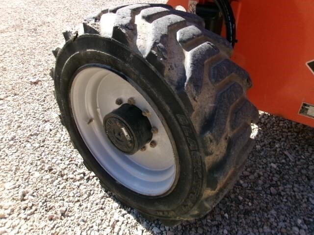 2016 JLG 660SJ-12