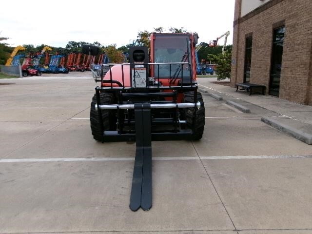 2025 JLG 519-8