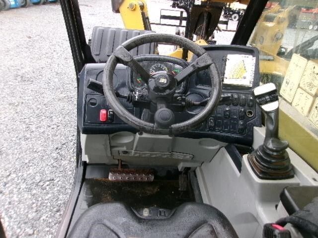 2019 CAT TL1055D-24