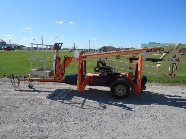 2018 JLG T350