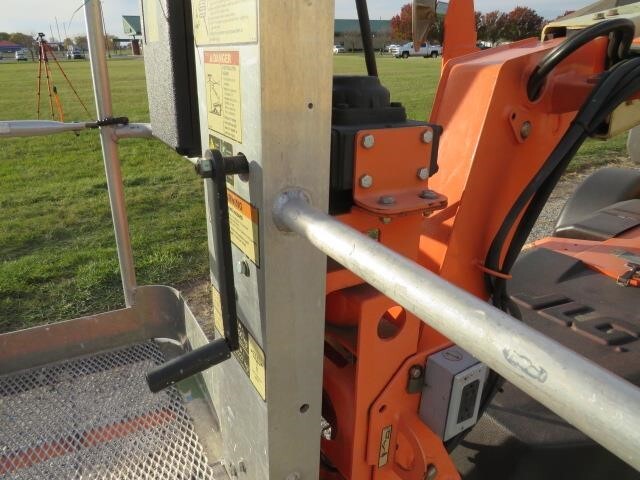2018 JLG T350-14