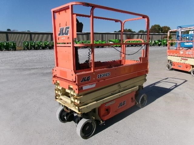2019 JLG 1930ES