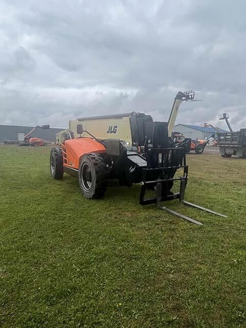 2019 JLG 1055-7