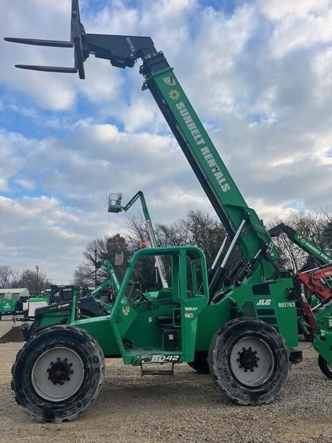 2016 SkyTrak 6042