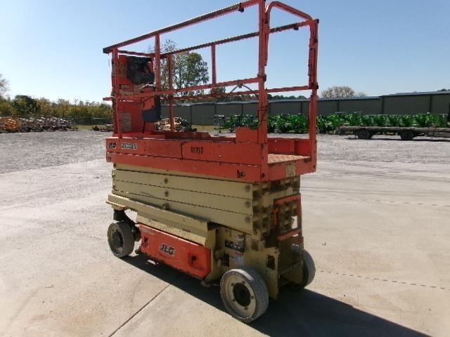 2018 JLG 2632ES-4