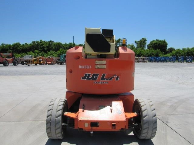 2013 JLG E450AJ-5
