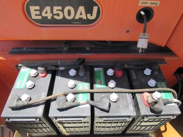 2013 JLG E450AJ-16