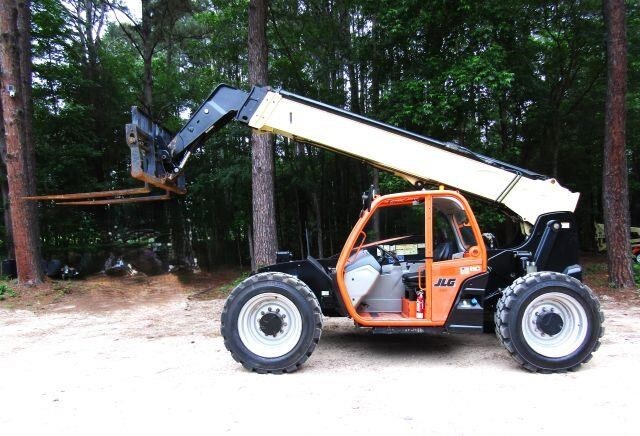 2019 JLG 943-14