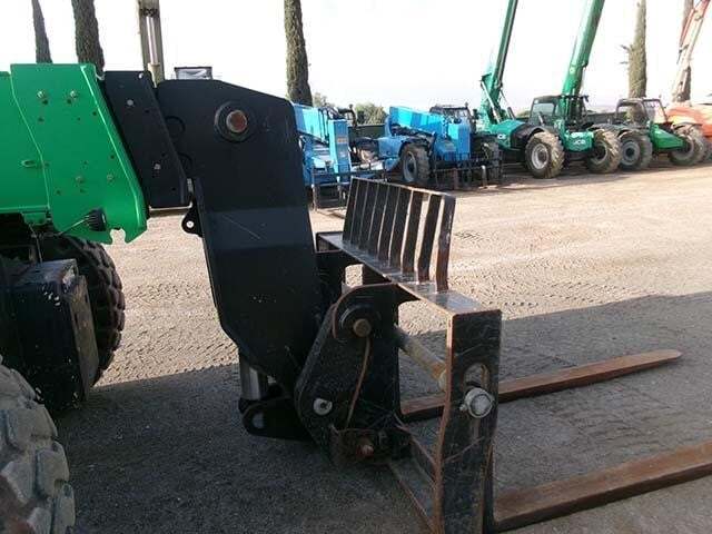 2017 JLG 1644-21