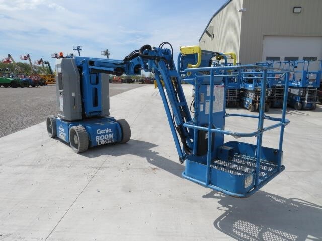 2017 Genie Z-30/20N RJ-3