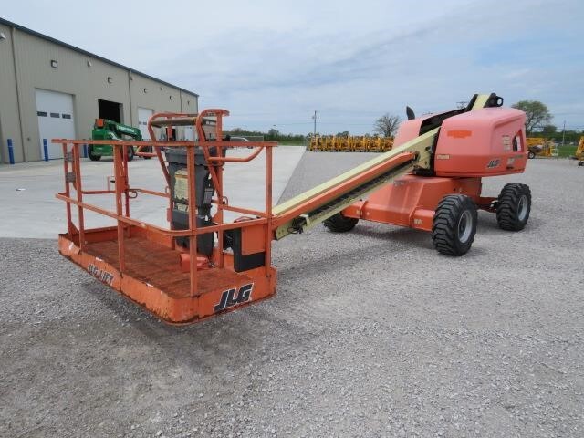 2017 JLG 400S-2