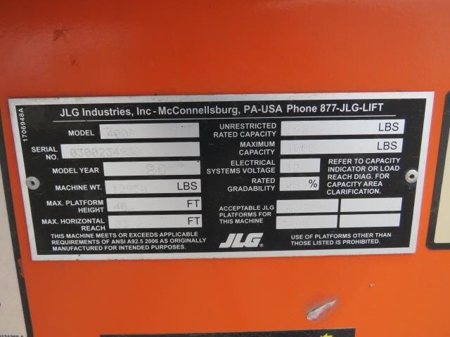 2017 JLG 400S-18