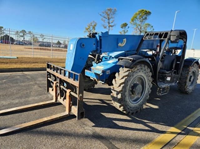 2017 Genie GTH 844