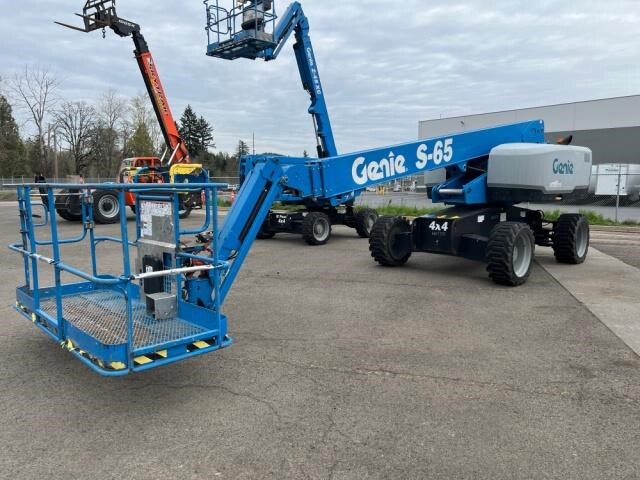 2017 Genie S-65