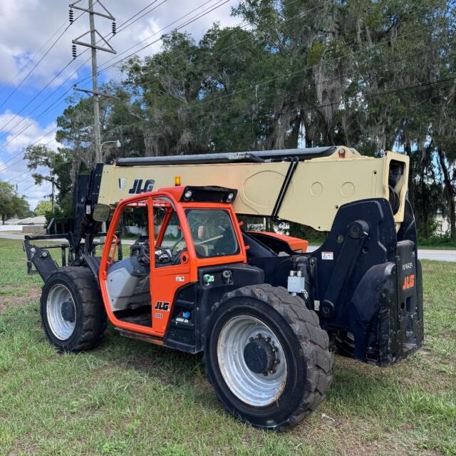 2019 JLG 1055-2
