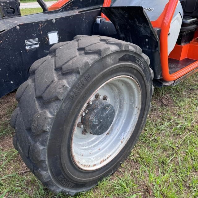 2019 JLG 1055-6