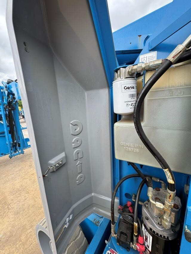2018 Genie Z-30/20N RJ-20