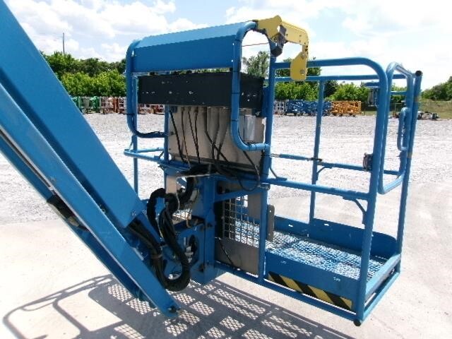 2022 Genie Z-45/25J DC-22