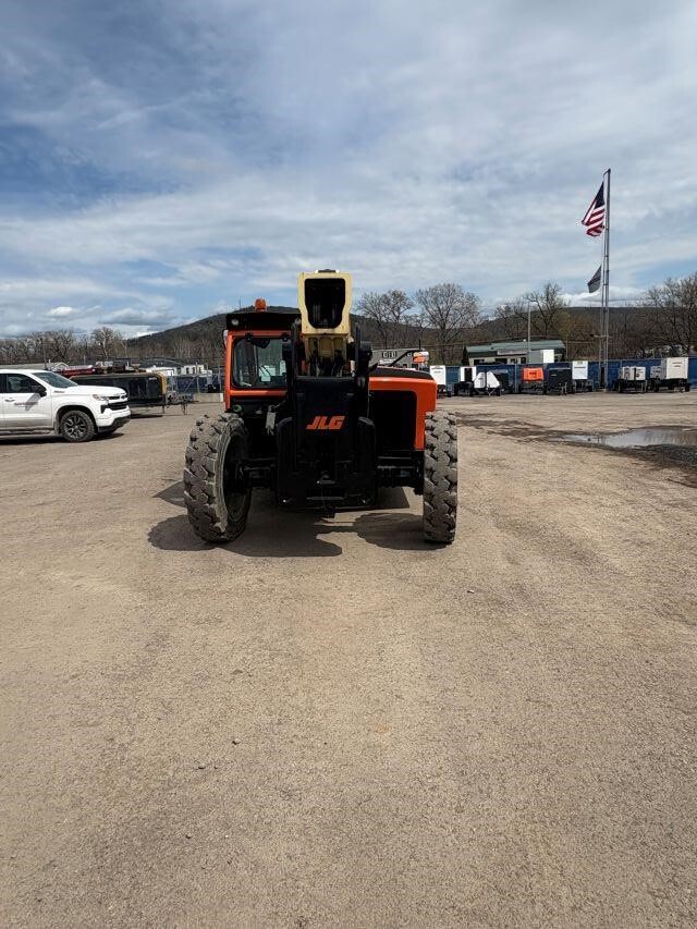 2018 JLG 943-4