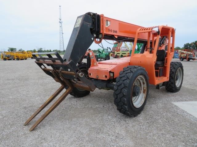 2016 SkyTrak 8042
