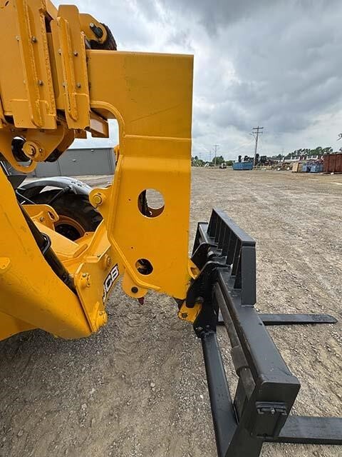 2019 JCB 510-56-37