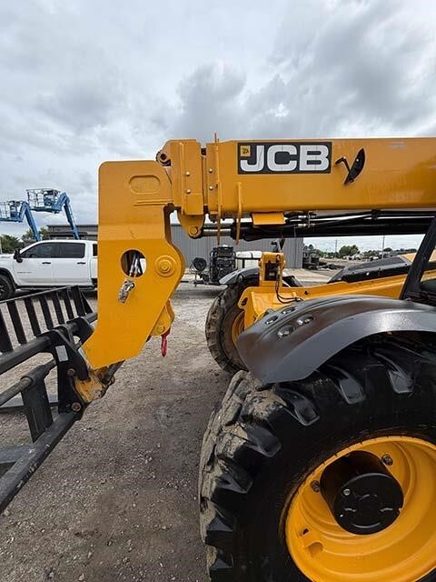 2019 JCB 509-42-30