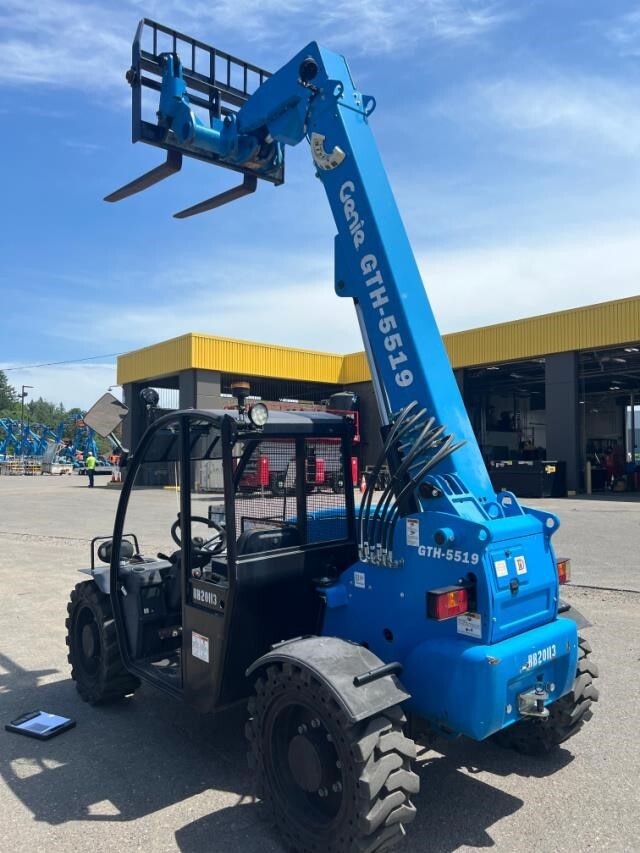 2019 Genie GTH-5519-2