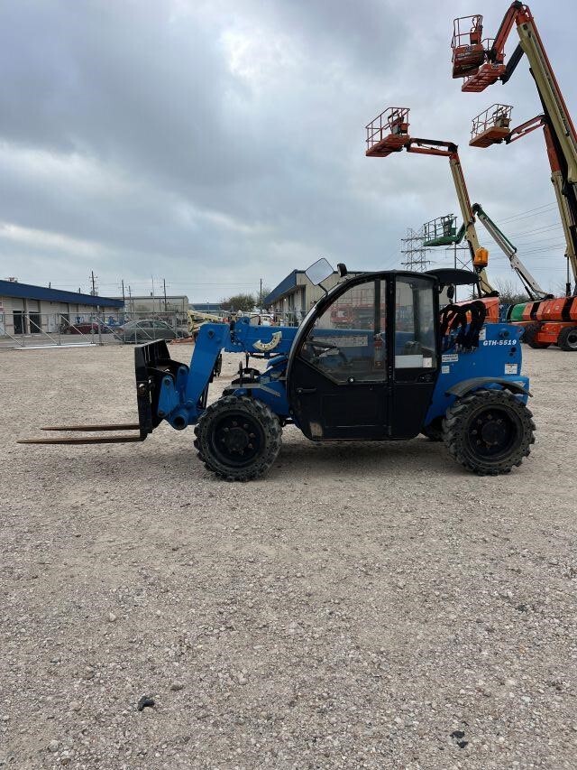 2019 Genie GTH-5519-2