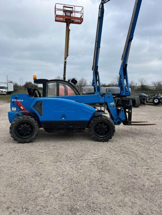 2019 Genie GTH-5519-6