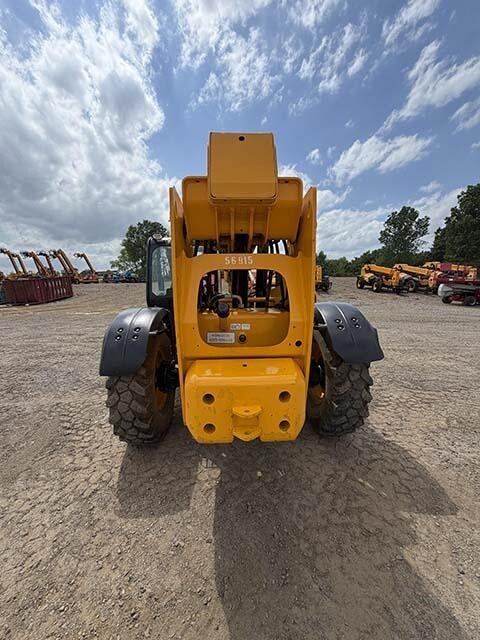 2019 JCB 507-42-4