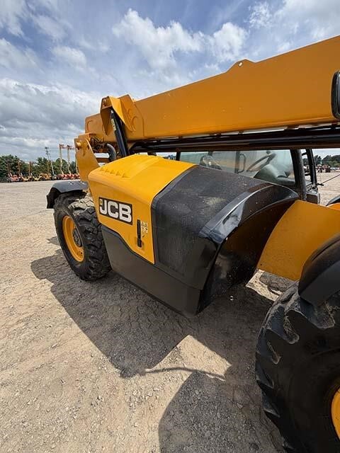 2019 JCB 507-42-17