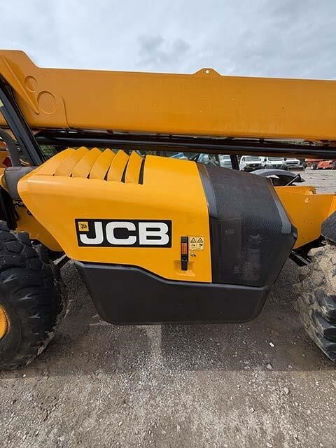 2019 JCB 507-42-17