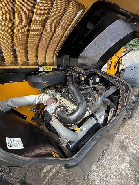 2019 JCB 507-42-19