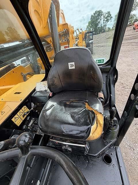 2019 JCB 507-42-27